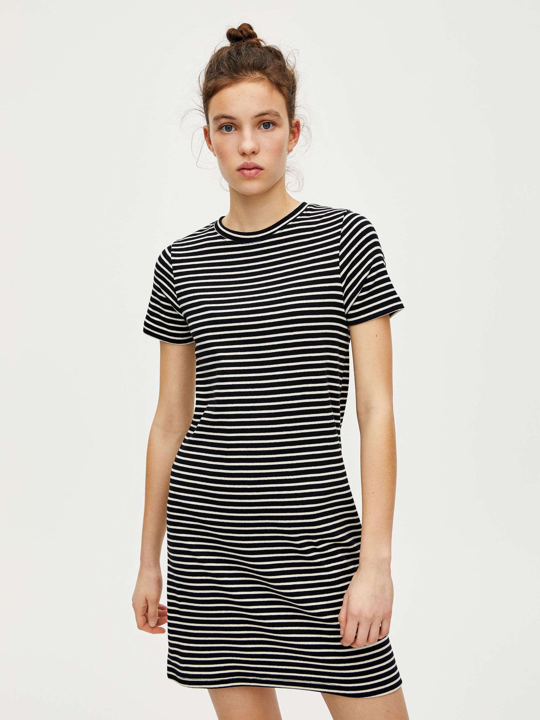 

Платье Pull & Bear 5390316b26  Черное, Платье Pull & Bear 5390316b26 M Черное
