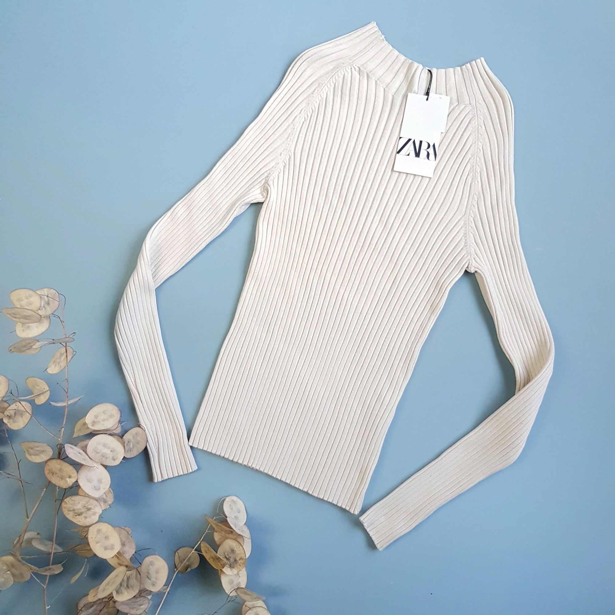 

Женская водолазка в рубчик кремовая Zara 8457-1111 XL (48)