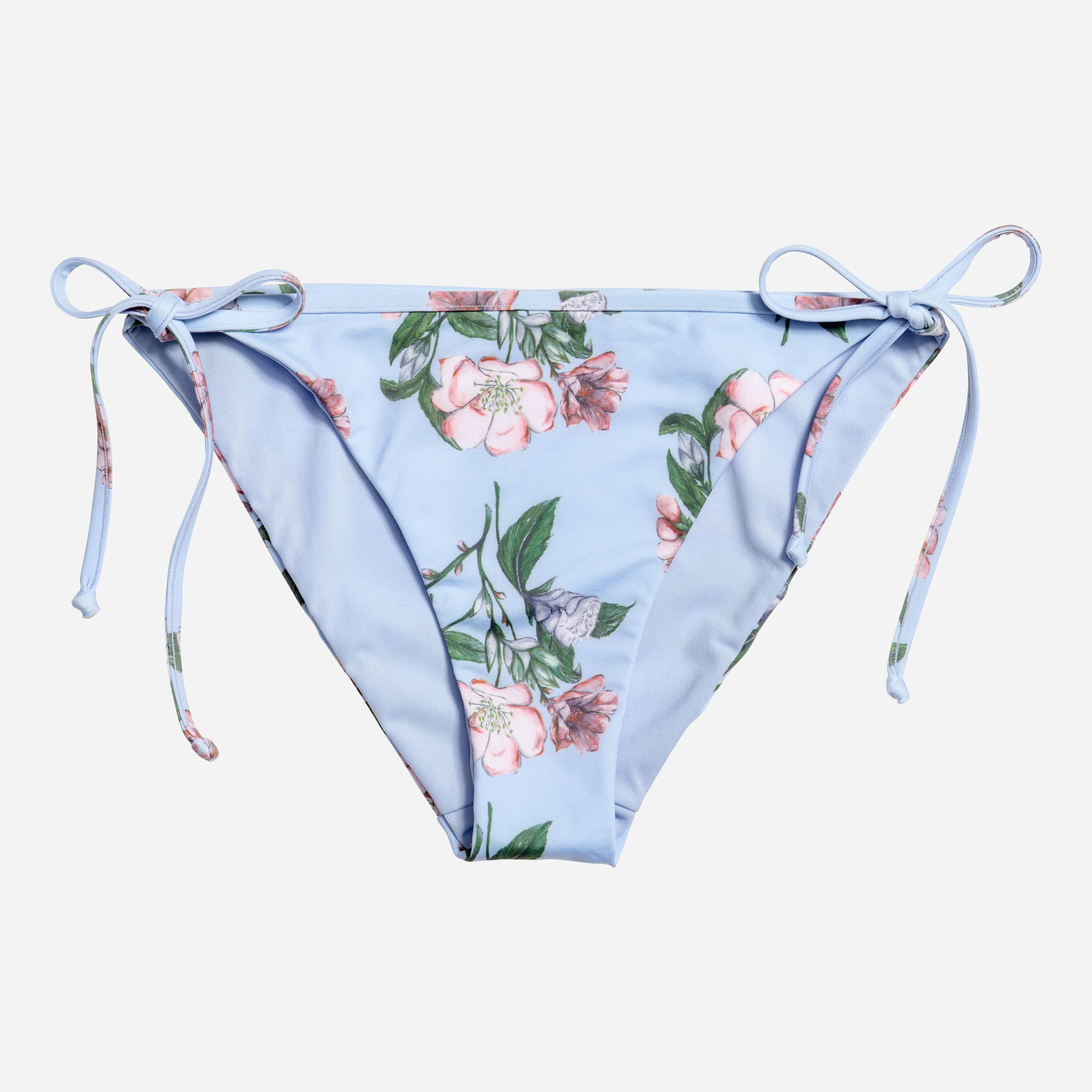 

Нижняя часть купальника H&M 02-0492244-5  Голубая (СА2000001239261, Нижняя часть купальника H&M 02-0492244-5 32 Голубая (СА2000001239261)