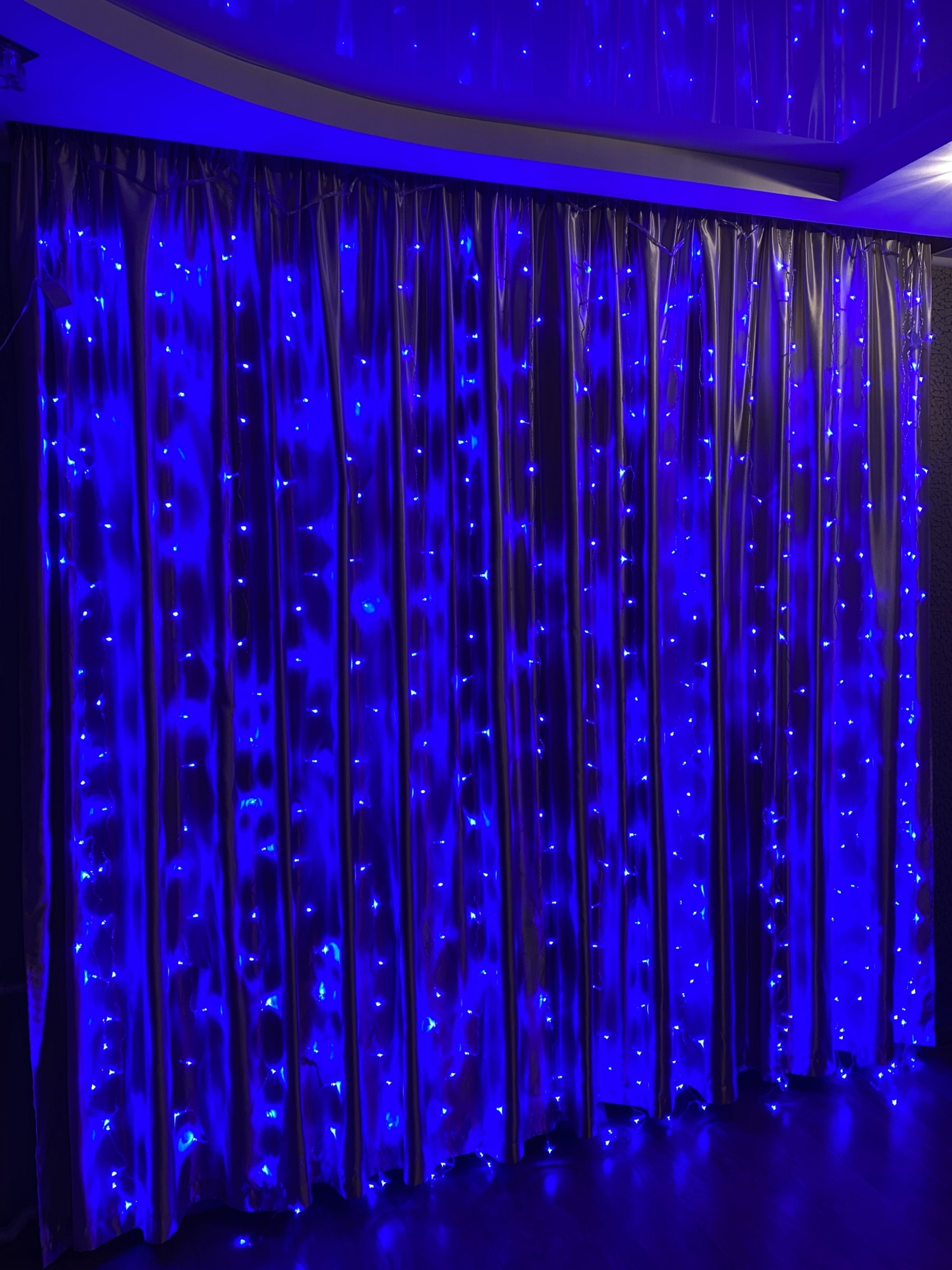 

Гирлянда штора 420 LED 3*2,8 м Контроллер. Синий