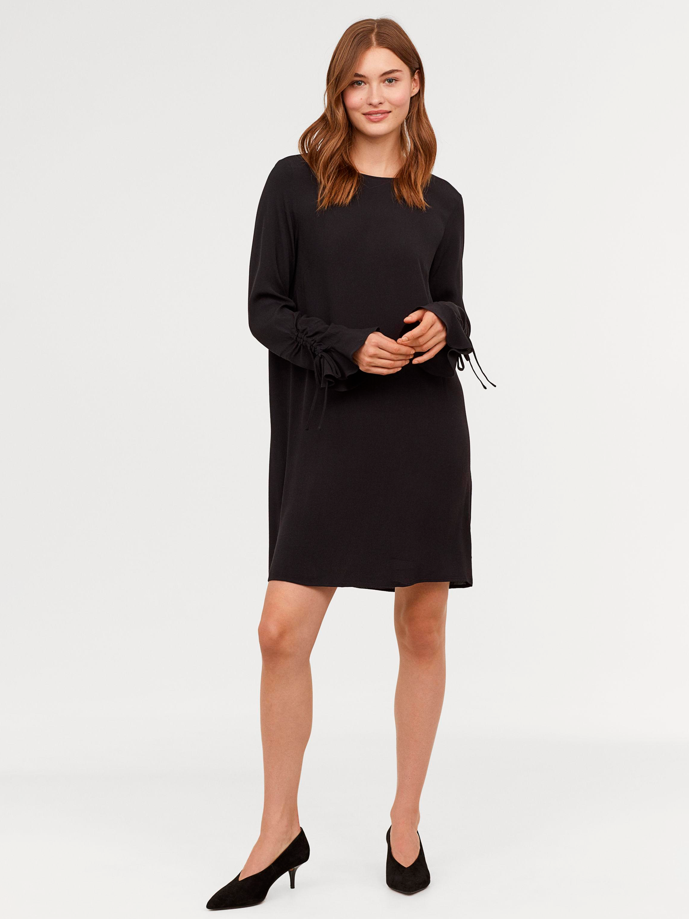

Платье H&M 0663942-8  Черное, Платье H&M 0663942-8 36 Черное