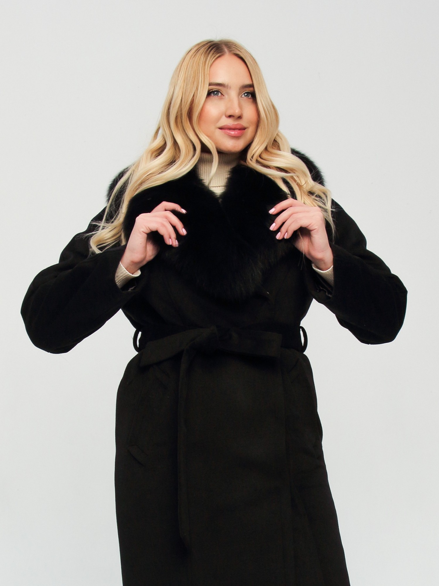 

Пальто двубортное утепленное с натуральным мехом Песец Искра L-XL Черное