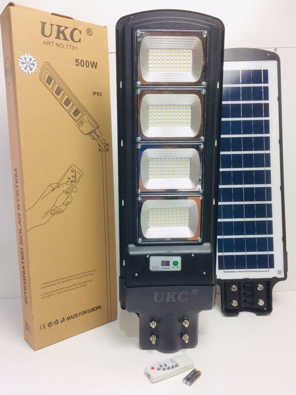 

Уличный фонарь на столб UKC Solar Street Light R4 4VPP на 4 панели 500 w + пультом управления Черный (656209)