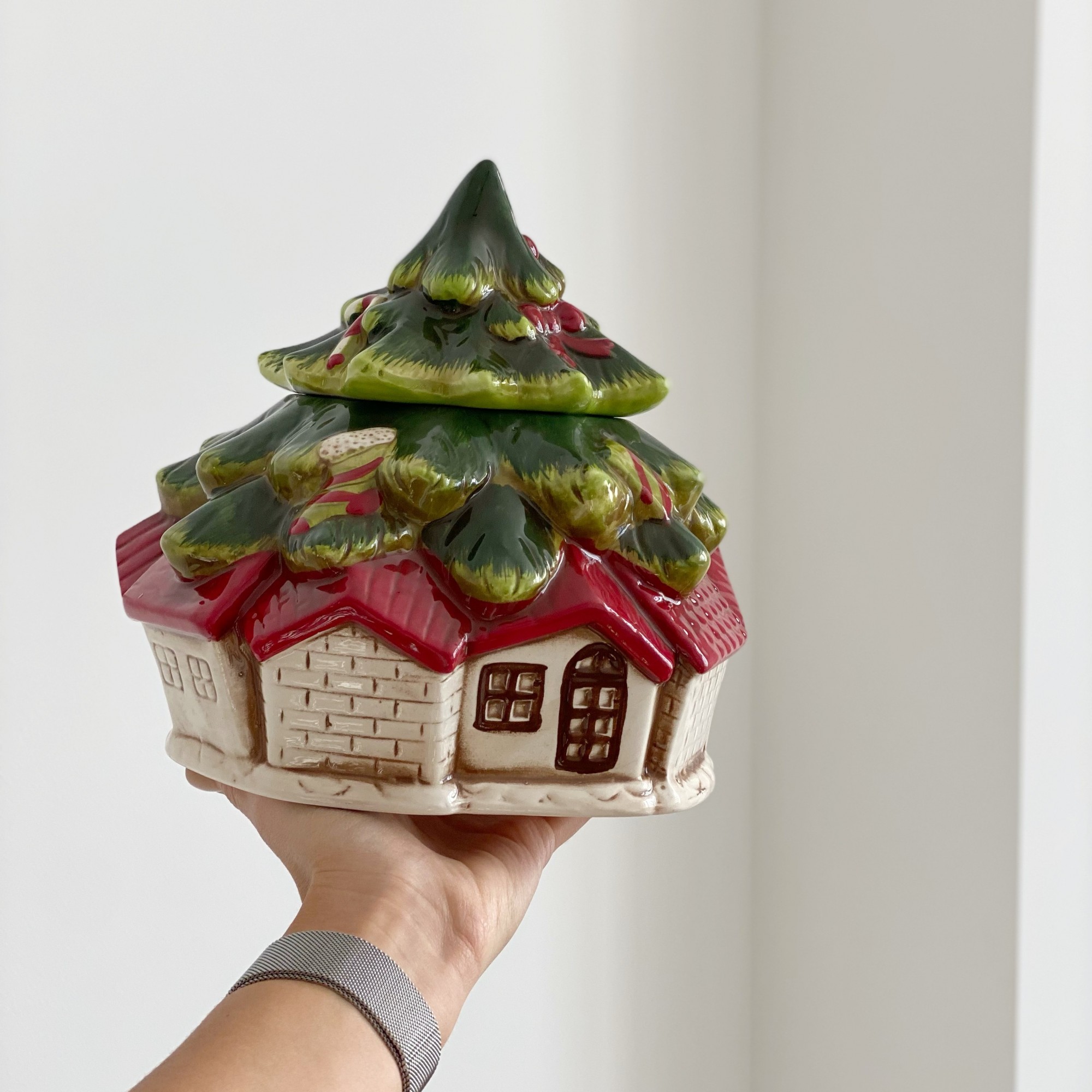

Банка SoulDecor для сладостей керамическая 2800 мл Christmas house