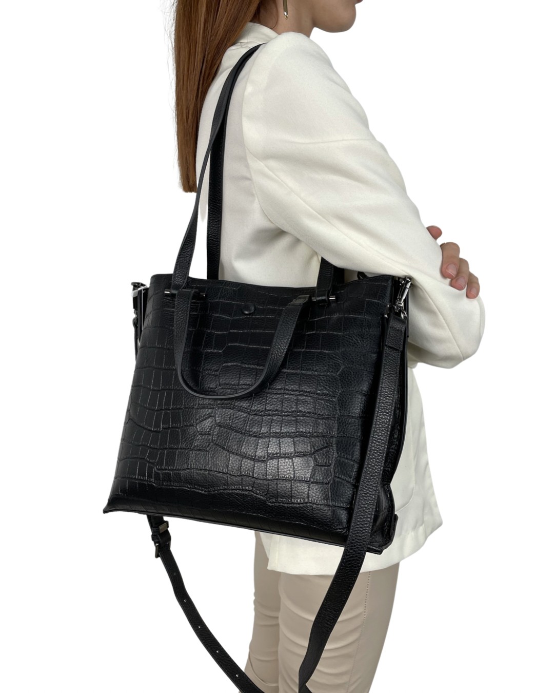 

Женская кожаная сумка шоппер питон 27 29 11 см. Magicbag Черная