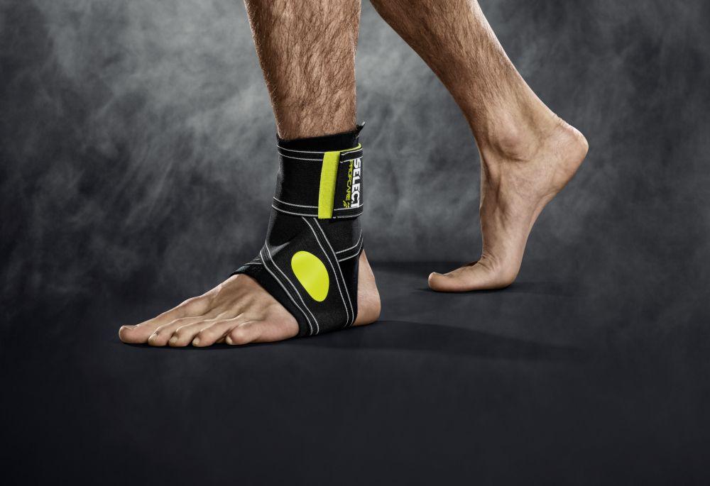

Бандаж на гомілкостоп SELECT Ankle support 2-parts S