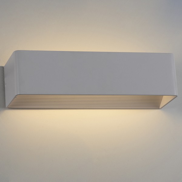 

Светодиодное бра BL-W18086-1WH