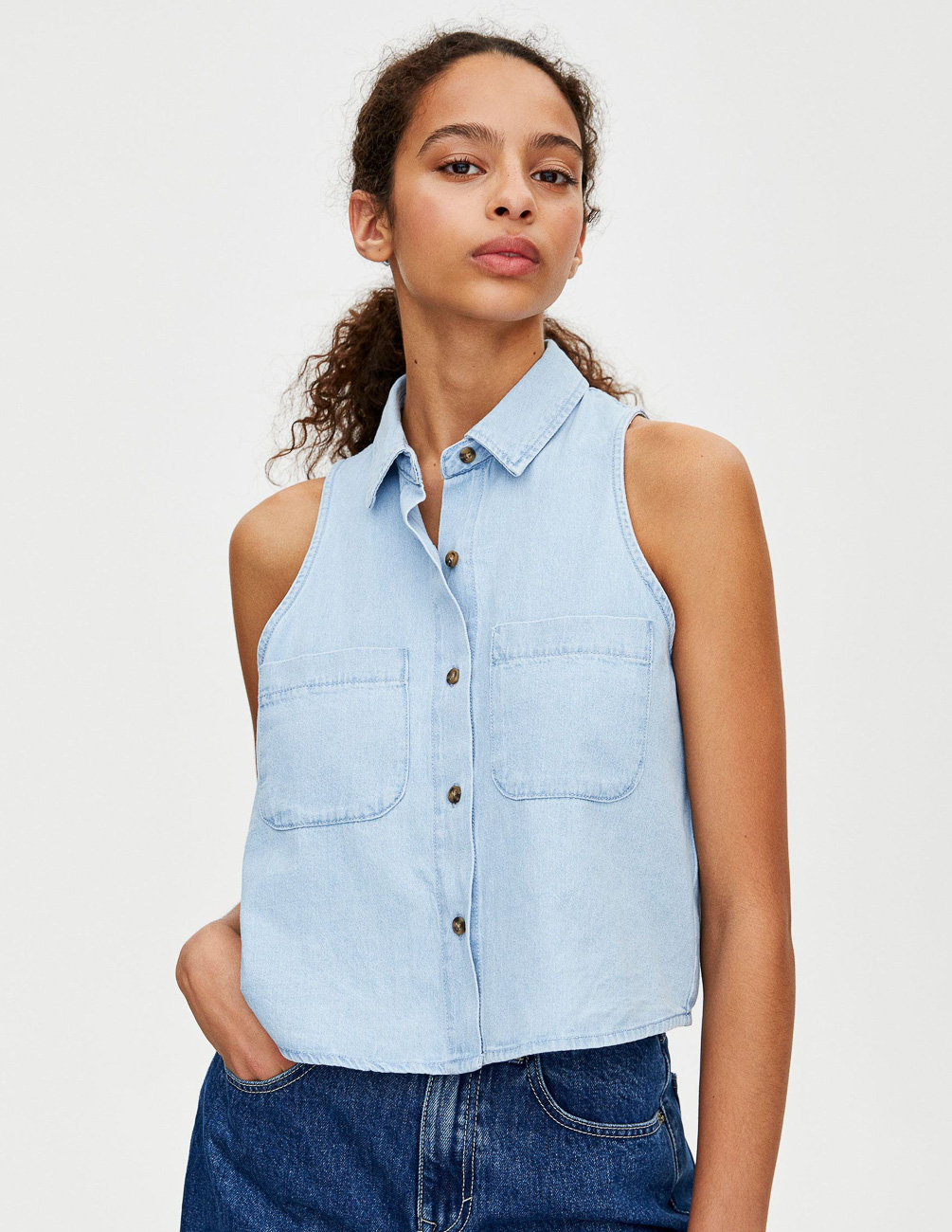 

Рубашка PULL & BEAR Ж1066316 (5470/369/406) цвет голубой, Рубашка PULL & BEAR Ж1066316 (5470/369/406) цвет голубой L