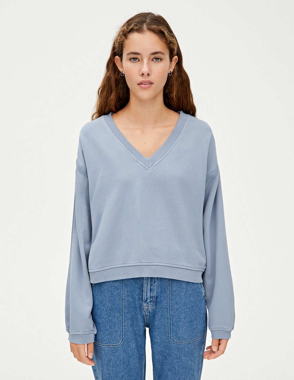 

Свитшот PULL & BEAR Ж1076147 (9596/350/406) цвет голубой XS