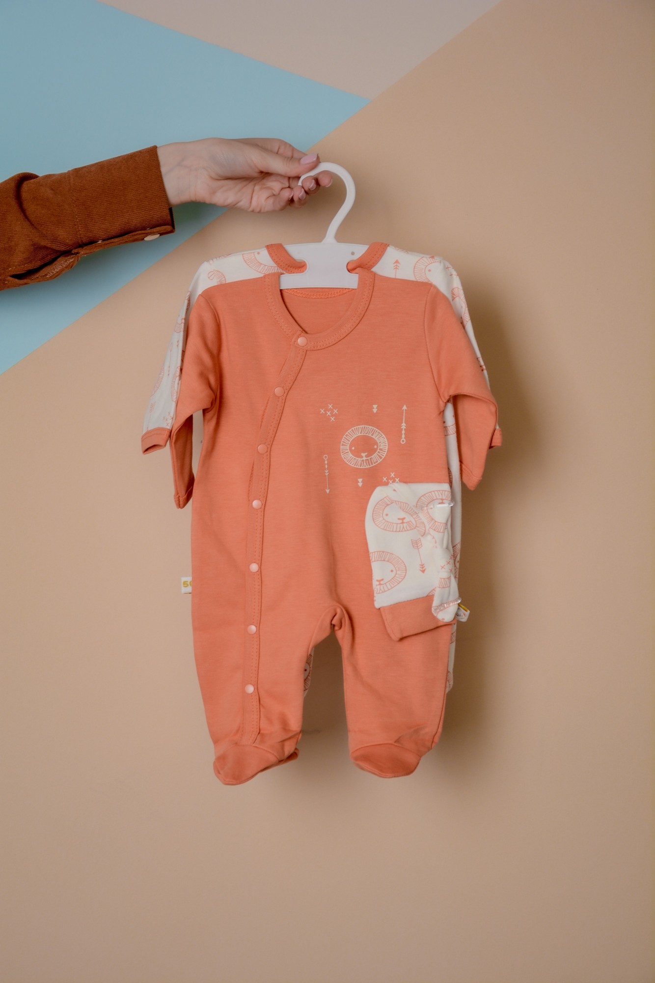 

Комплект человечков Minisse 4 в 1 для новорожденных 62 см Лёва оранжевый