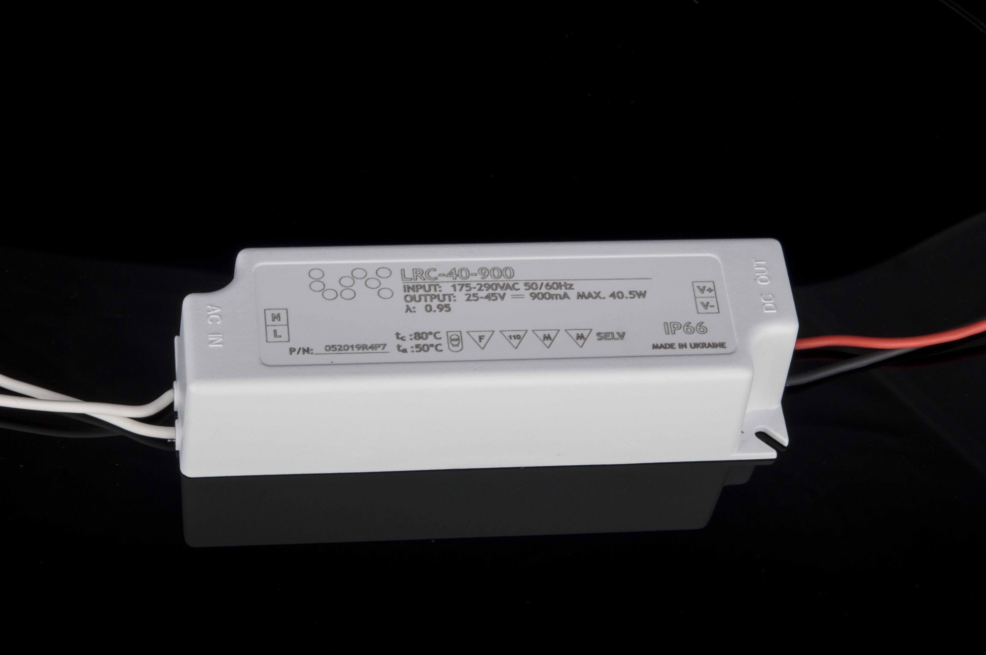 

Блок питания для светодиодов LRC 40-900 45V 30х39х130 мми белый (5490877)