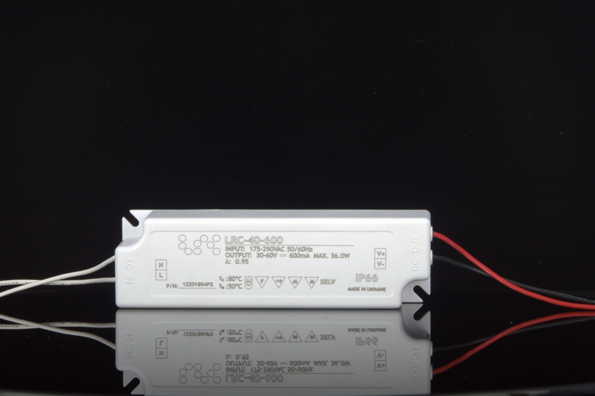 

Блок питания для светодиодов LRC 40-600 60V 30х39х130 мм белый (5490880)