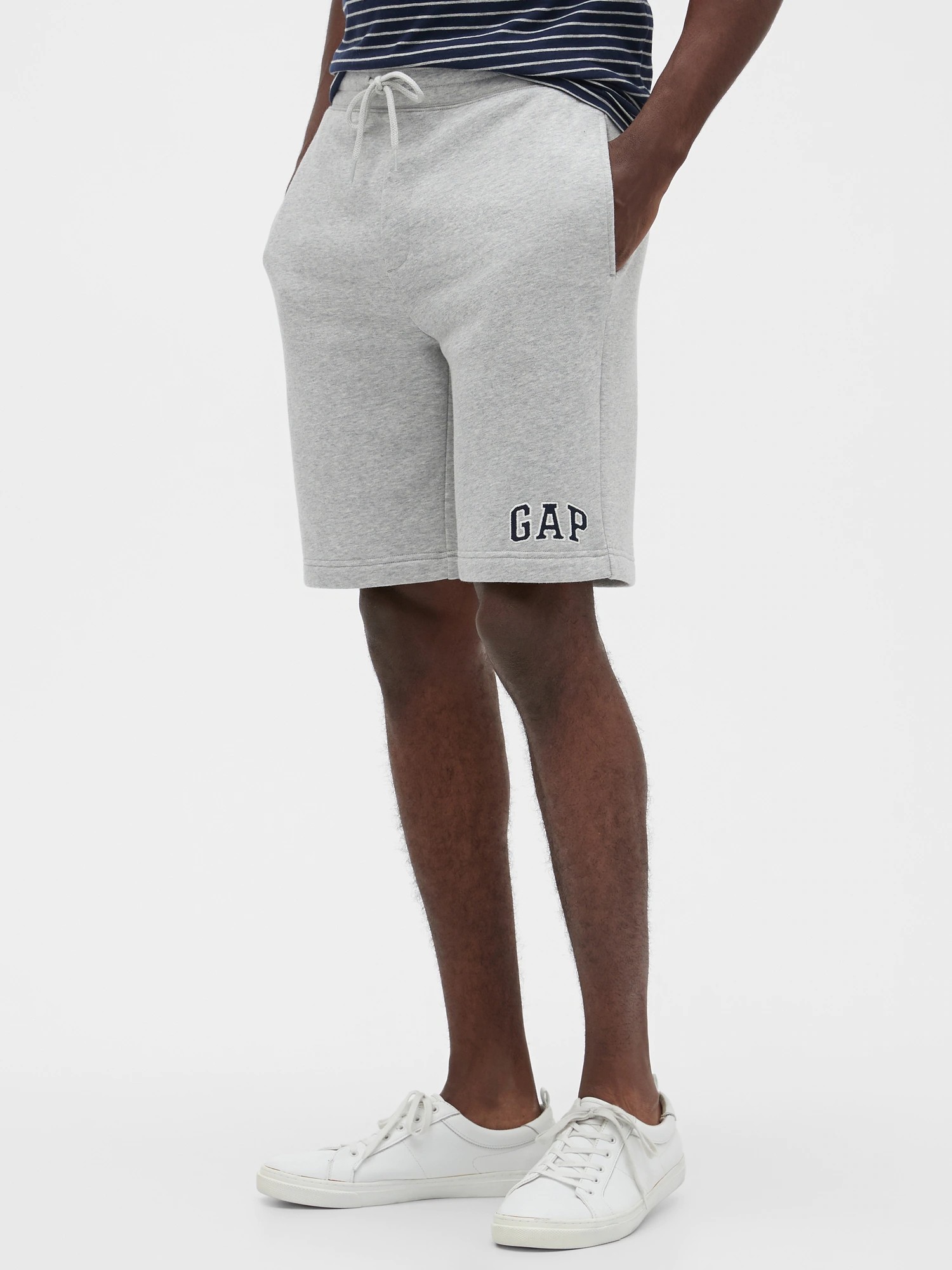 

Шорты мужские GAP спортивные art663740 (Серый, размер XXL)