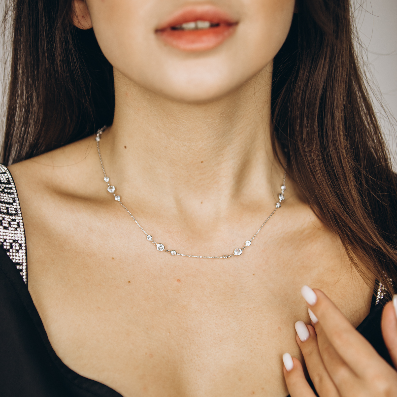 

Серебряное колье с фианитами ko14699 Диамант, 45 размер