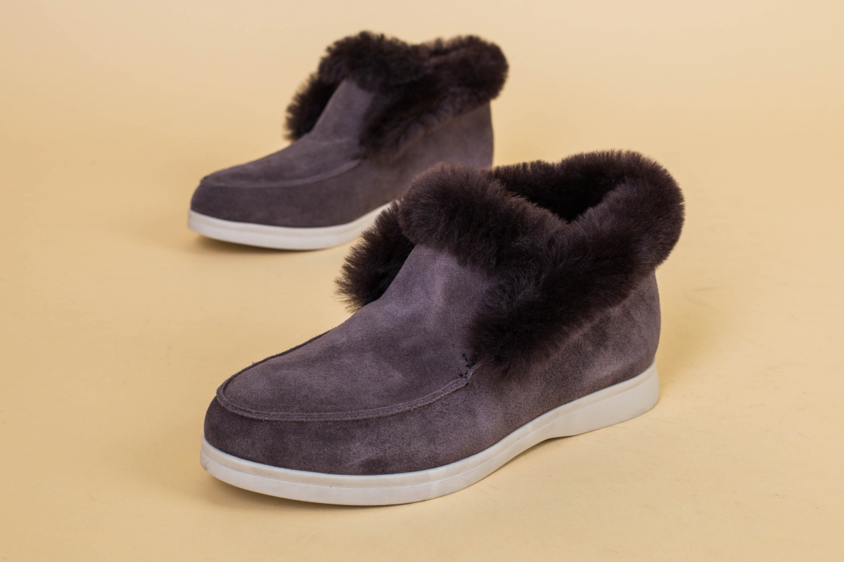 

Жіночі лофери замшеві зимові LuxuryShoes 7364-2з/41 (26,5 см) Коричневий