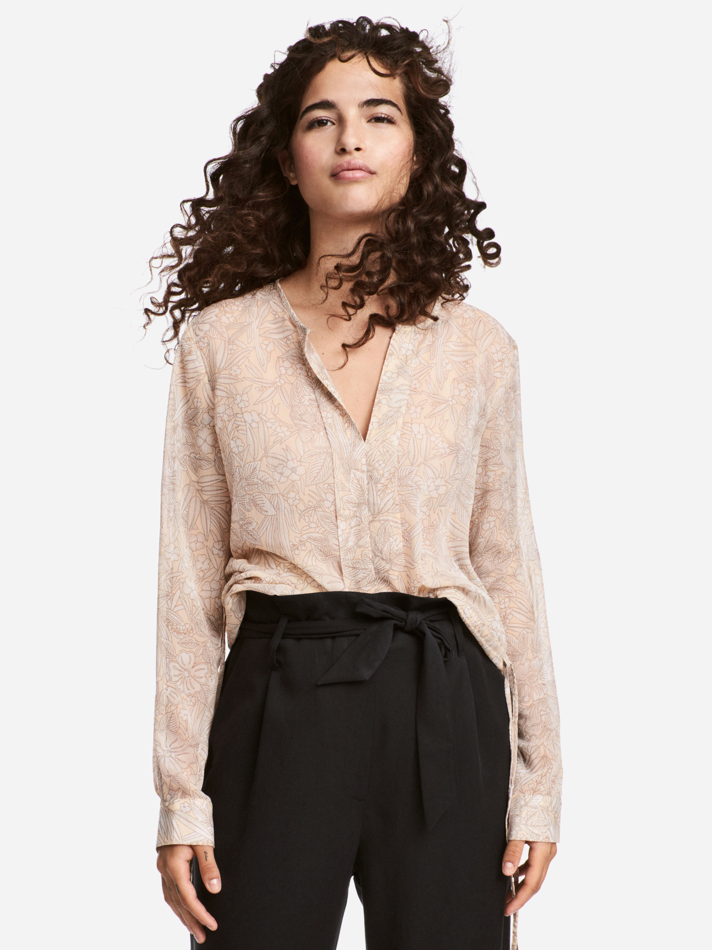

Блузка H&M 5354556 34 Светло-бежевая