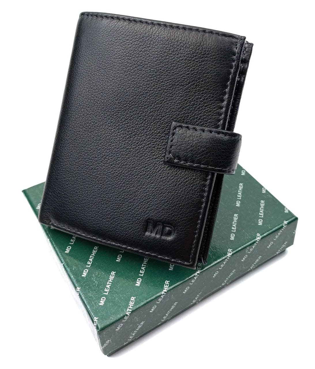 

Мужской кожаный кошелек с окошком для документов MD Leather MD-190415 черный