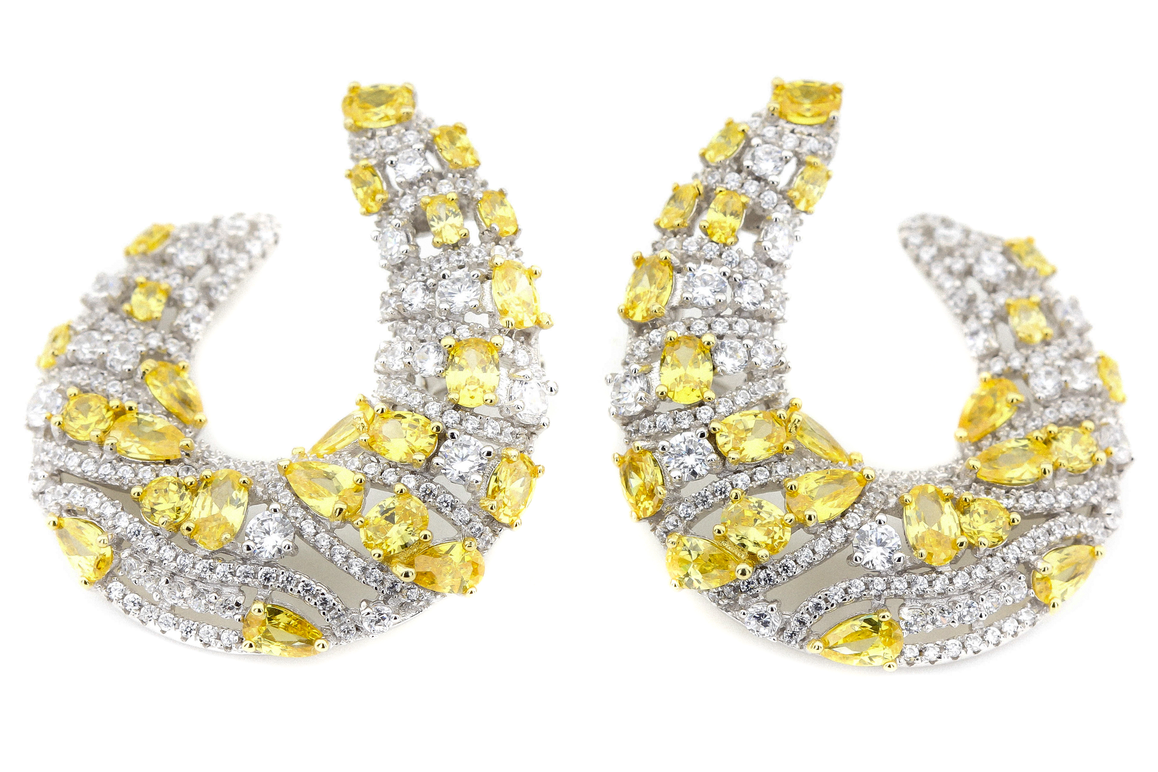 

Серебряные серьги с фианитами СС12058 Диамант