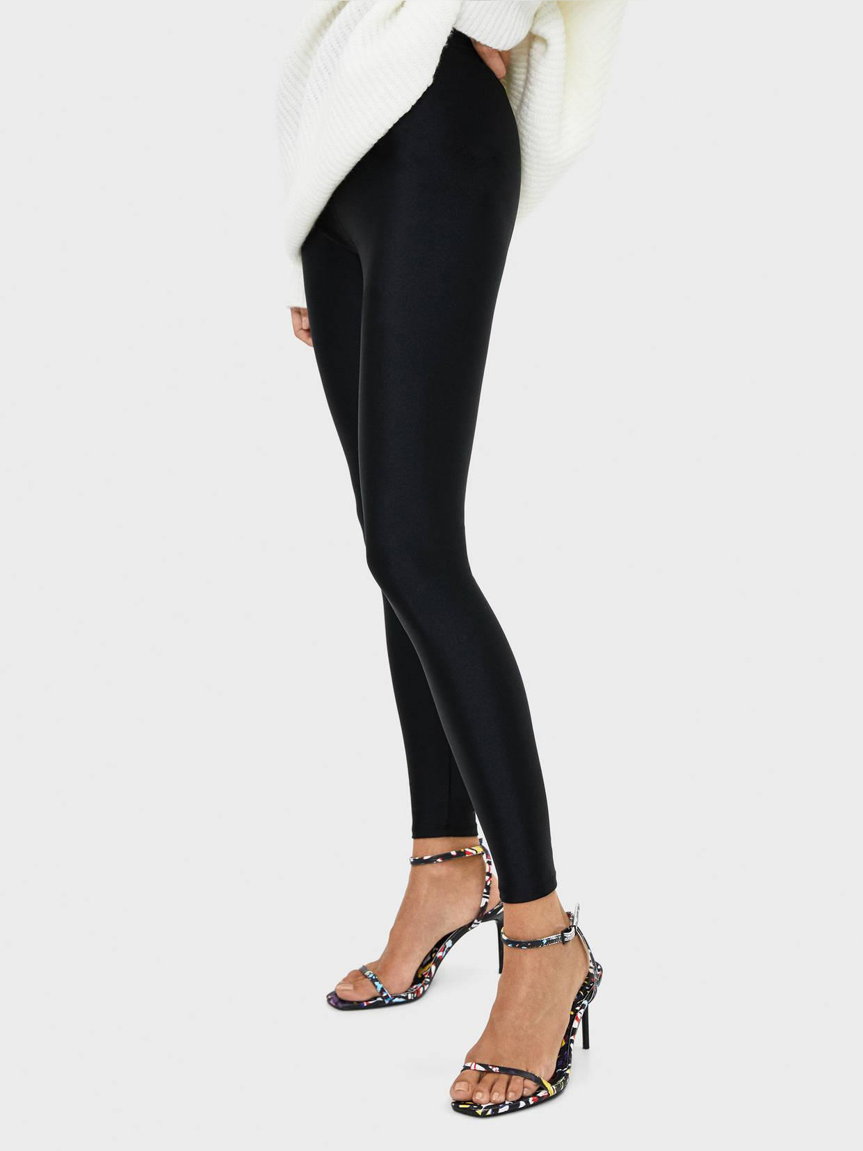 

Леггинсы Bershka XAZ262102LOVC  Черные, Леггинсы Bershka XAZ262102LOVC M Черные