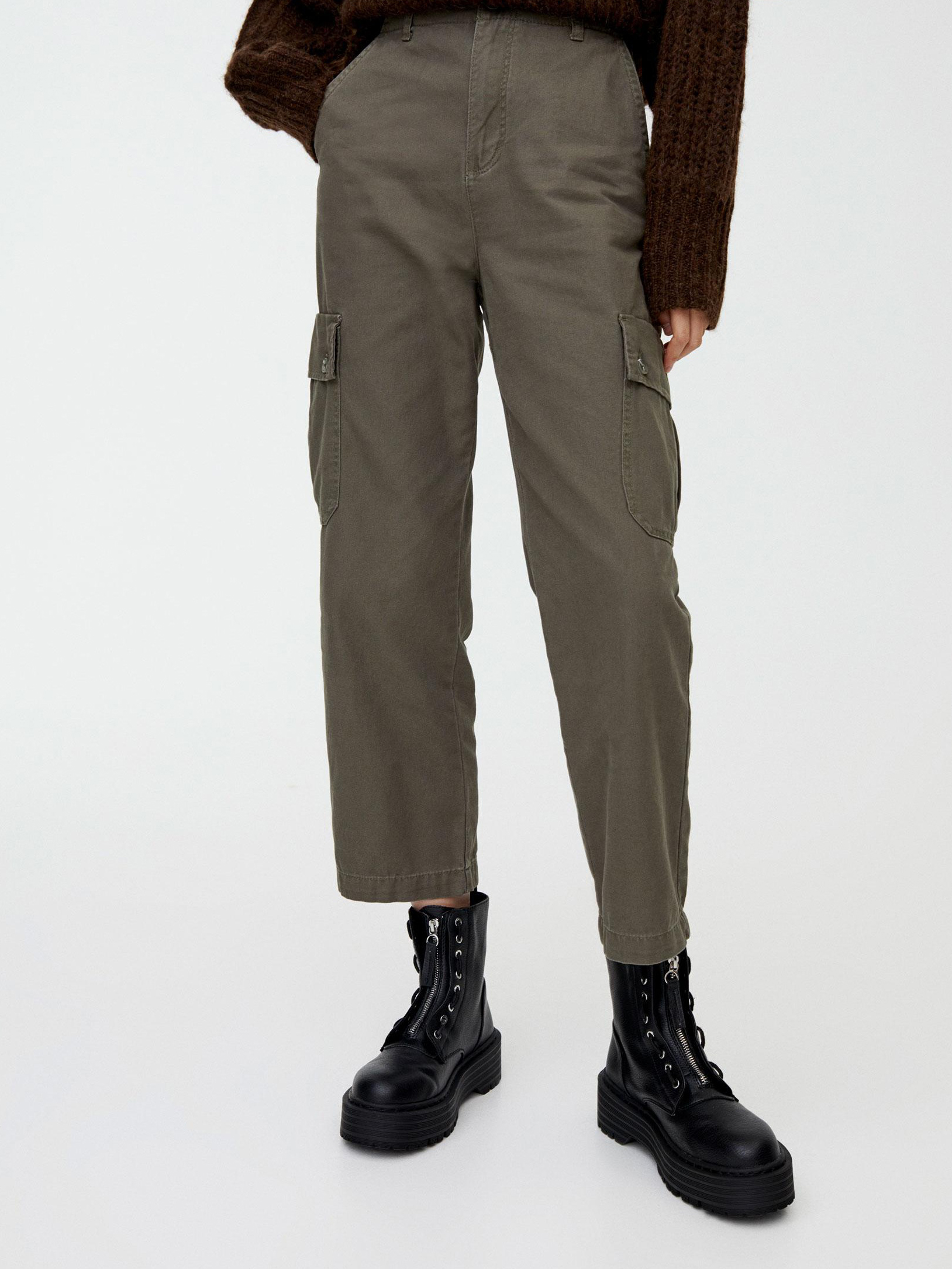 

Брюки Pull & Bear XAZ278856JANK  Темно-зеленые, Брюки Pull & Bear XAZ278856JANK 32 Темно-зеленые