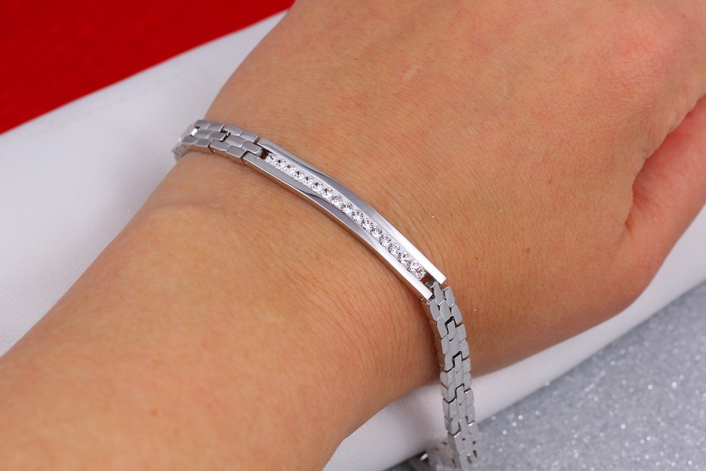 

Браслет Xuping Jewelry с дорожкой из камней 19 см 6 мм серебристый