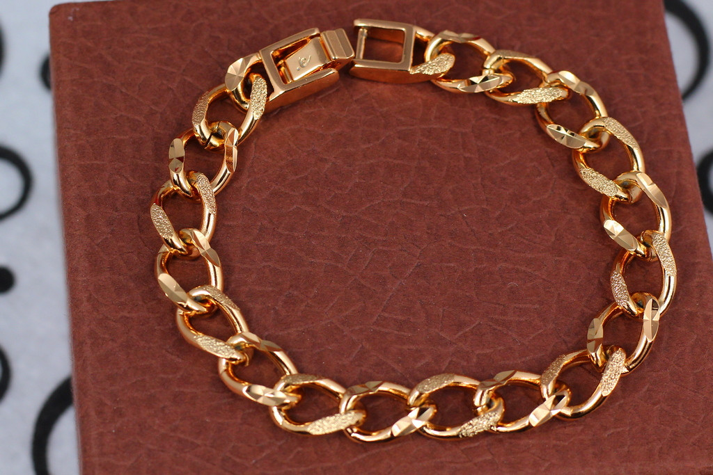 

Браслет Xuping Jewelry крупный панцирь 18 см 9 мм золотистый