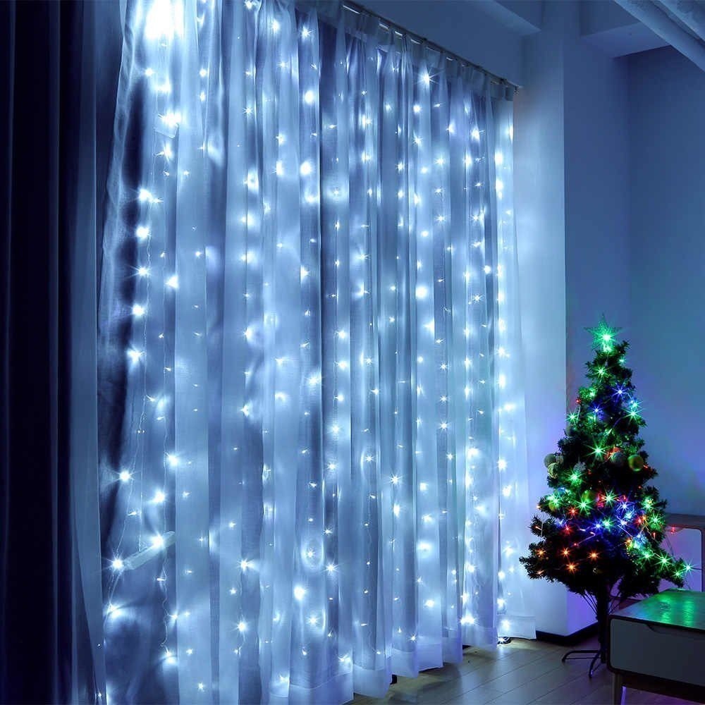 

Светодиодная гирлянда штора занавес 2х2 м 200 LED от сети 220В с переходником холодный белый