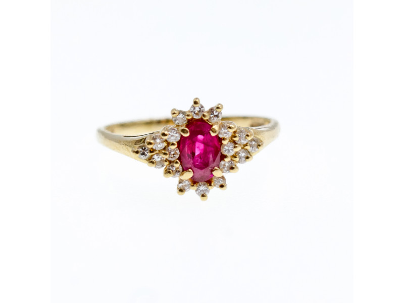 

Золотое кольцо с Рубином и Бриллиантами *Нежность Рубина* Натуральный Sky Jewelry 001574