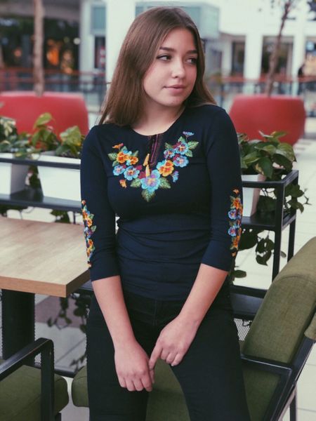 

Жіноча вишиванка Lesia Братчики  на темно-синій тканині 9152109560, Жіноча вишиванка Lesia Братчики 5XL на темно-синій тканині 9152109560