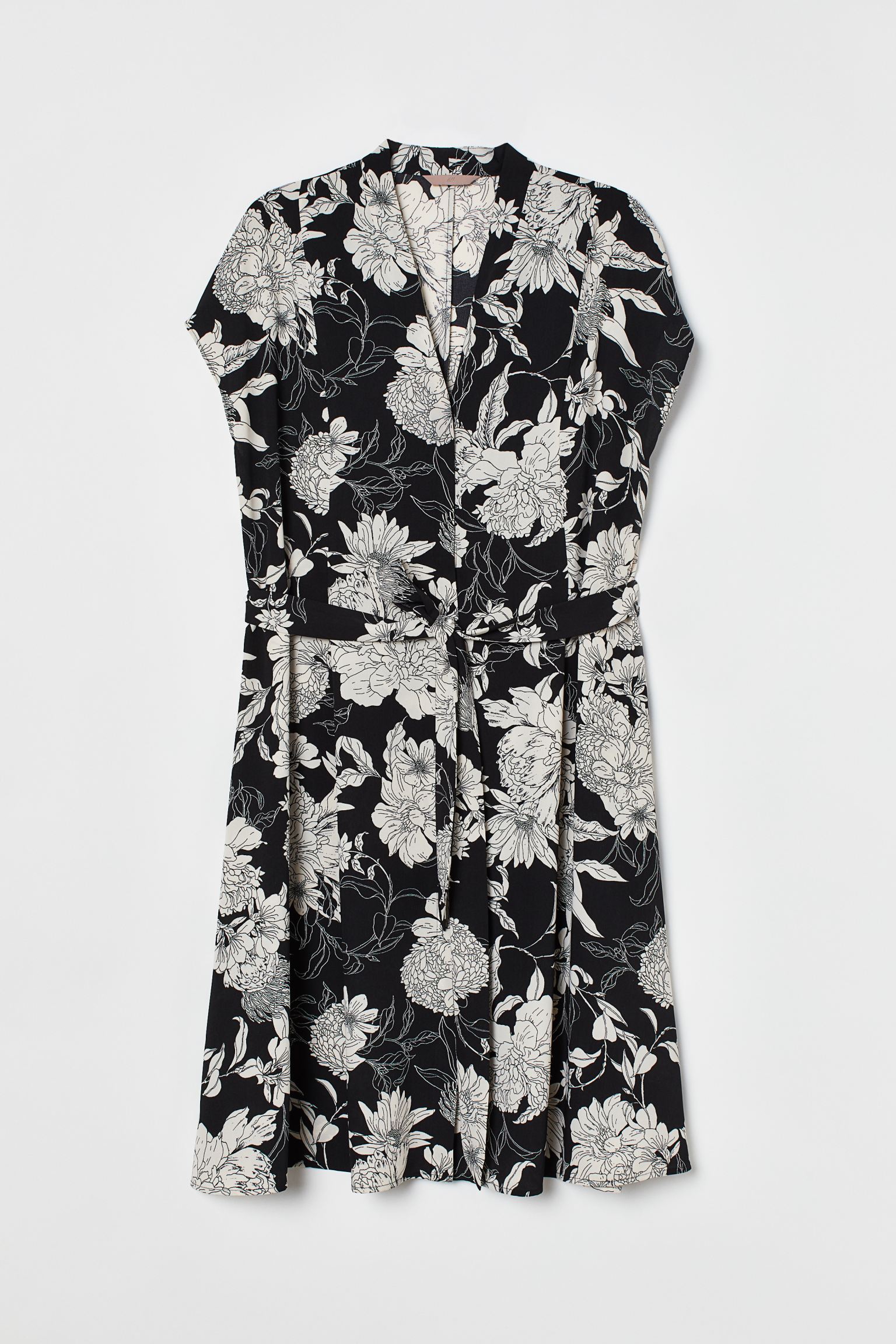 

Платье H&M 2XL черно белый цветы 21108865381