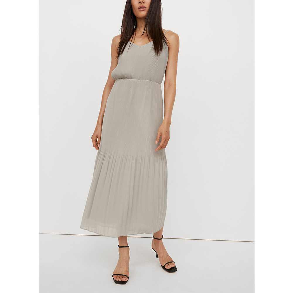 

Плиссированное платье H&M 44