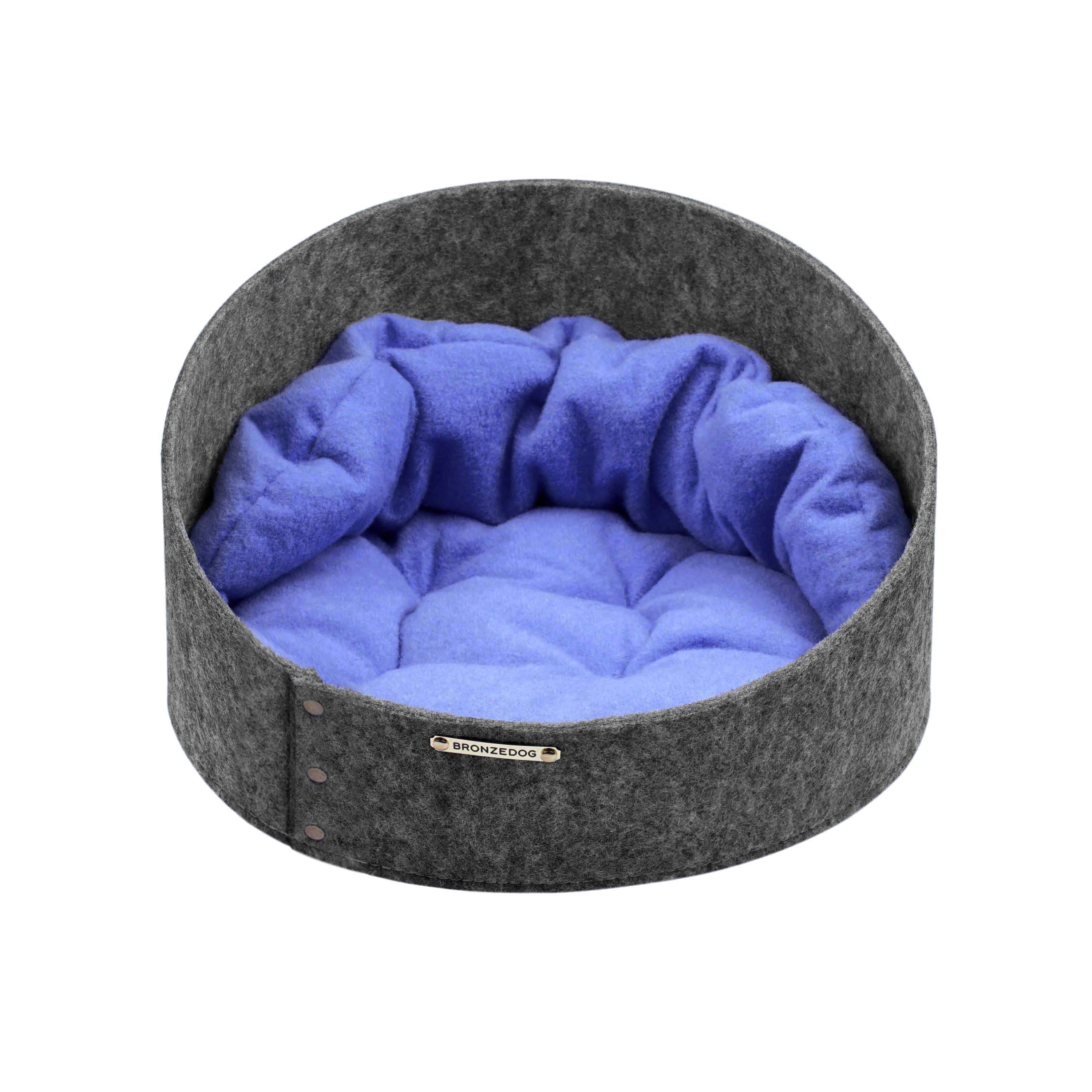 

Лежанка для Собак и Котов BronzeDog Серо-Голубая 40 х 40 х 22 (27926)