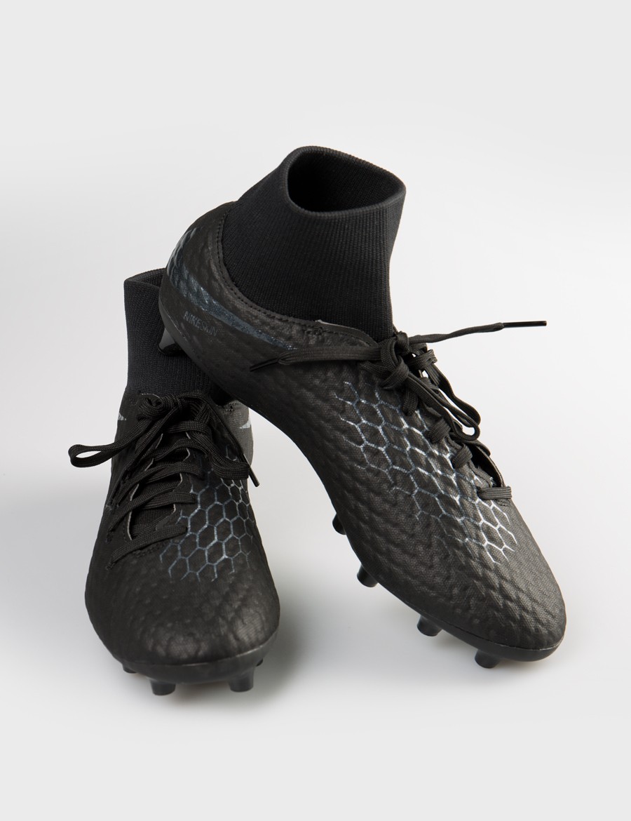 

Бутсы Nike HYPERVENOM 12.5 черные
