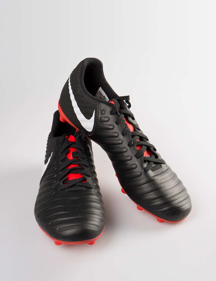 

Бутсы Nike LEGEND 6.5 черные