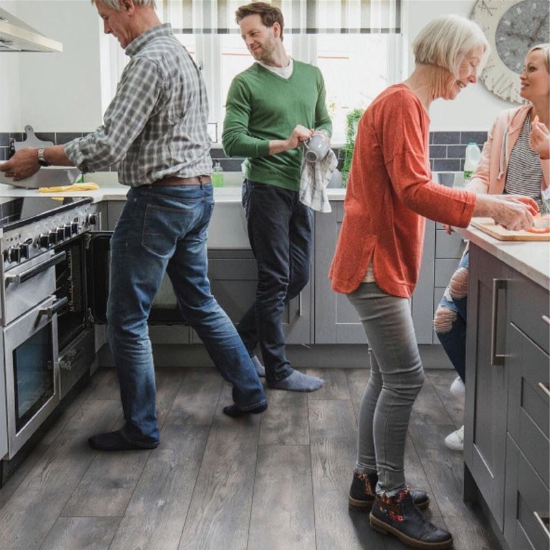 

Ламинат BinylPro Fresh Wood Charcoal Oak