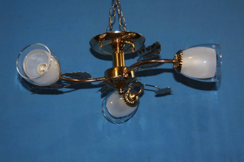 

Люстра с плафонами Ray L82424/3 (FGD) (AN004636)