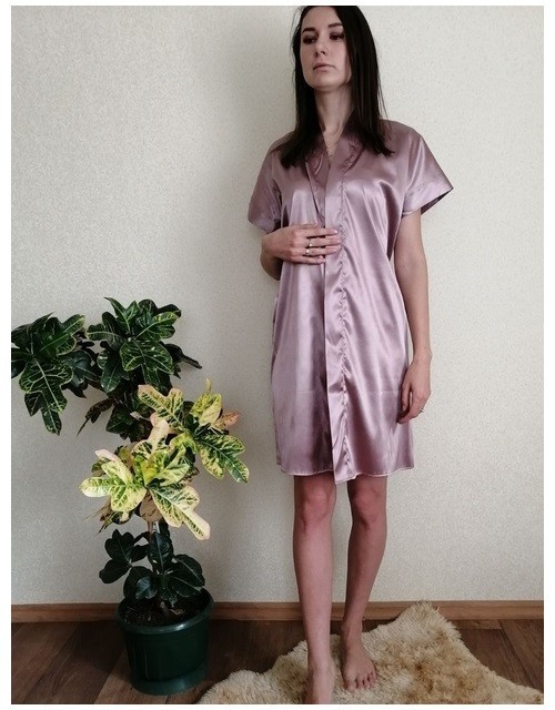 

Шелковый Домашний Халат с Коротким Рукавом FLEUR Lingerie Однотонный Мини 46 (3XL) ( P 42310)