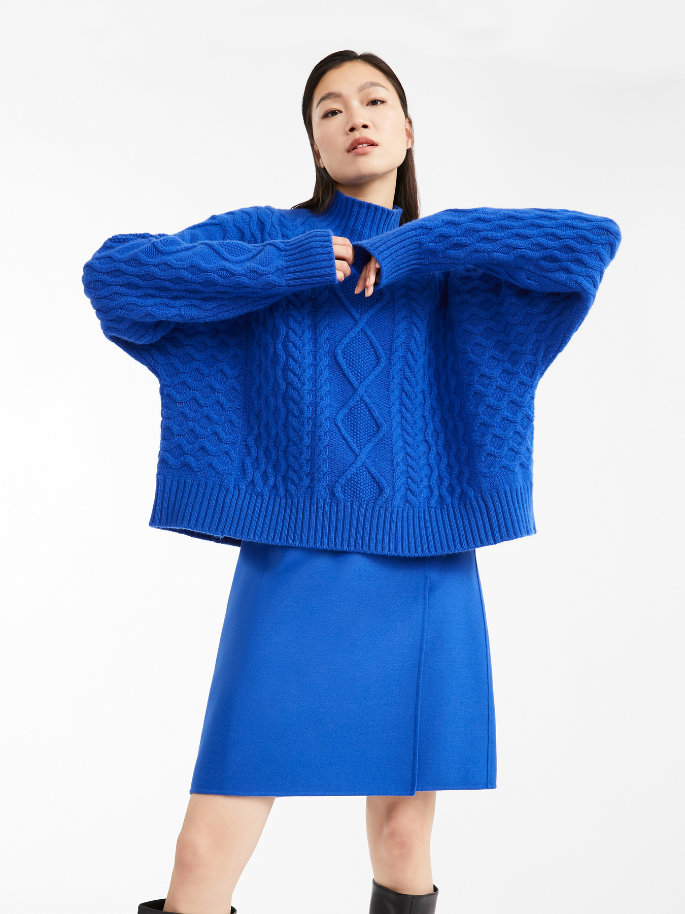 

Свитер MaxMara  Синий 53662103600, Свитер MaxMara S Синий 53662103600