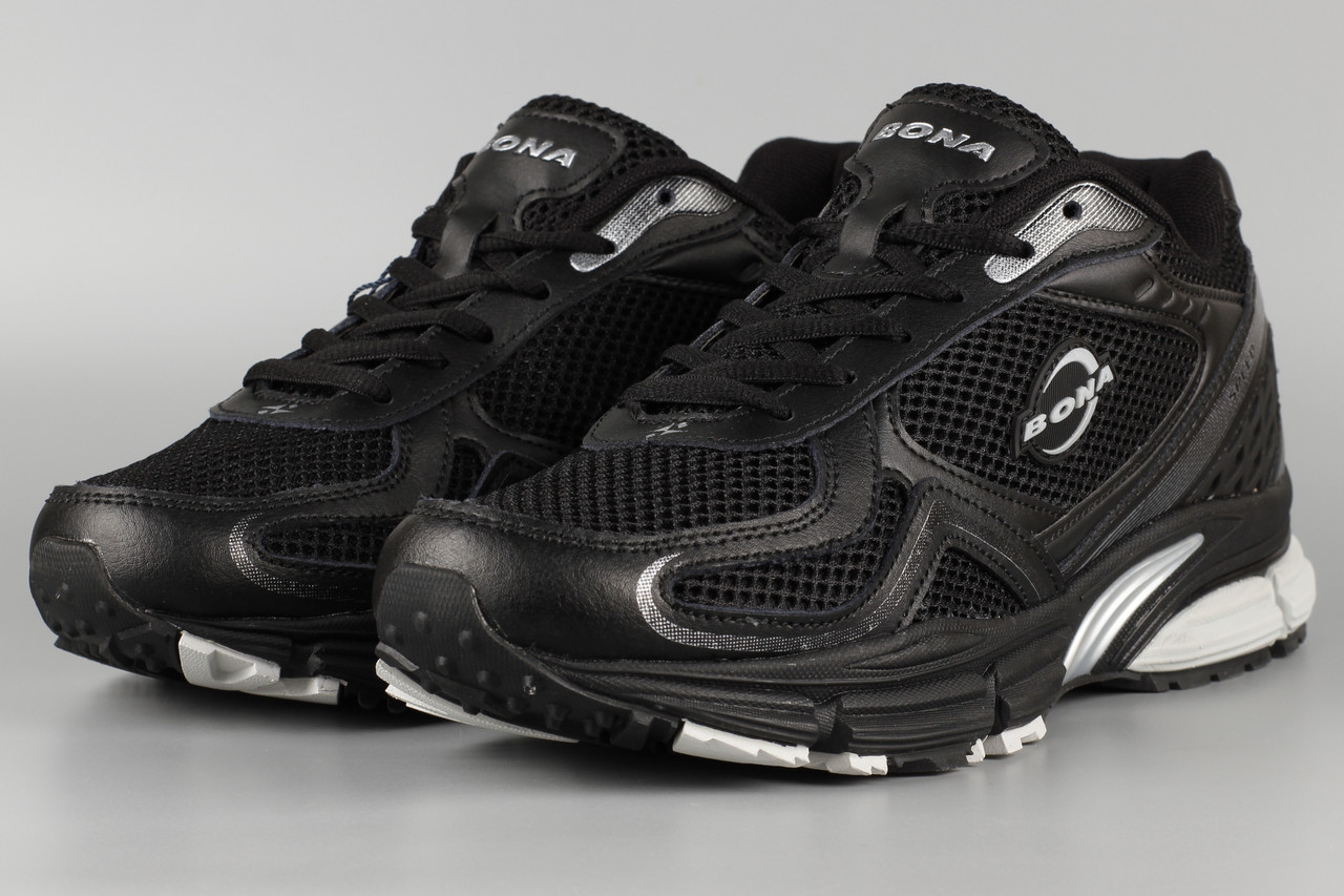 

Кроссовки Bona 813C 43 черные