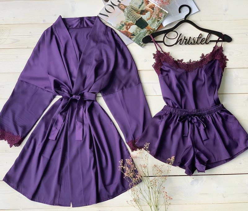 

Женская шелковая пижама тройка (халат, майка, шорты) Christel 068, размер М сливовый