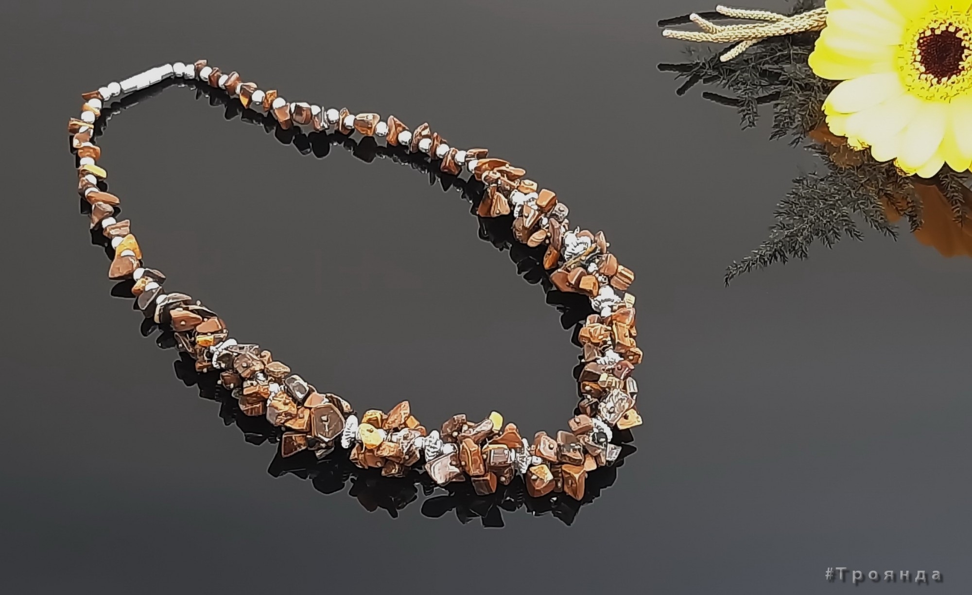 

Бусы из натурального камня Тигровый Глаз крошка длина 45 см коричневые