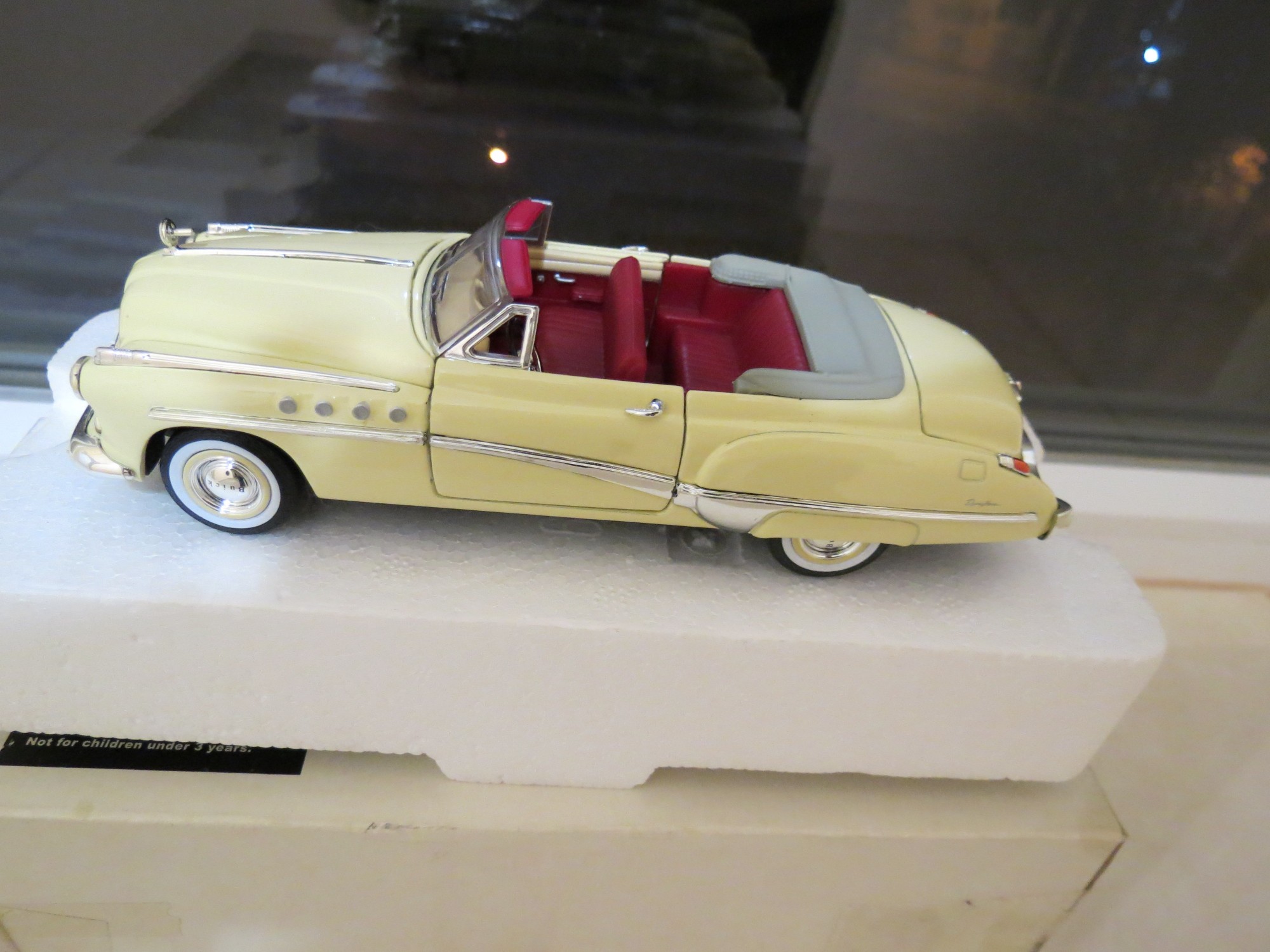 

Модель автомобиля BUICK ROADMASTER 1949