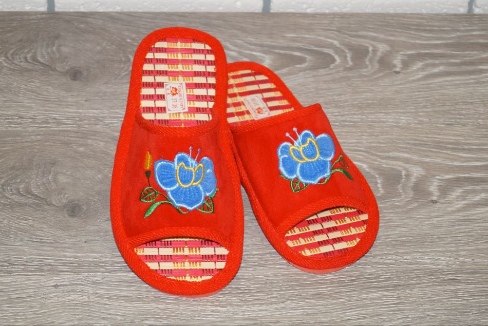 

Комнатные тапочки Elmob K45-4 37 (23 см) красные