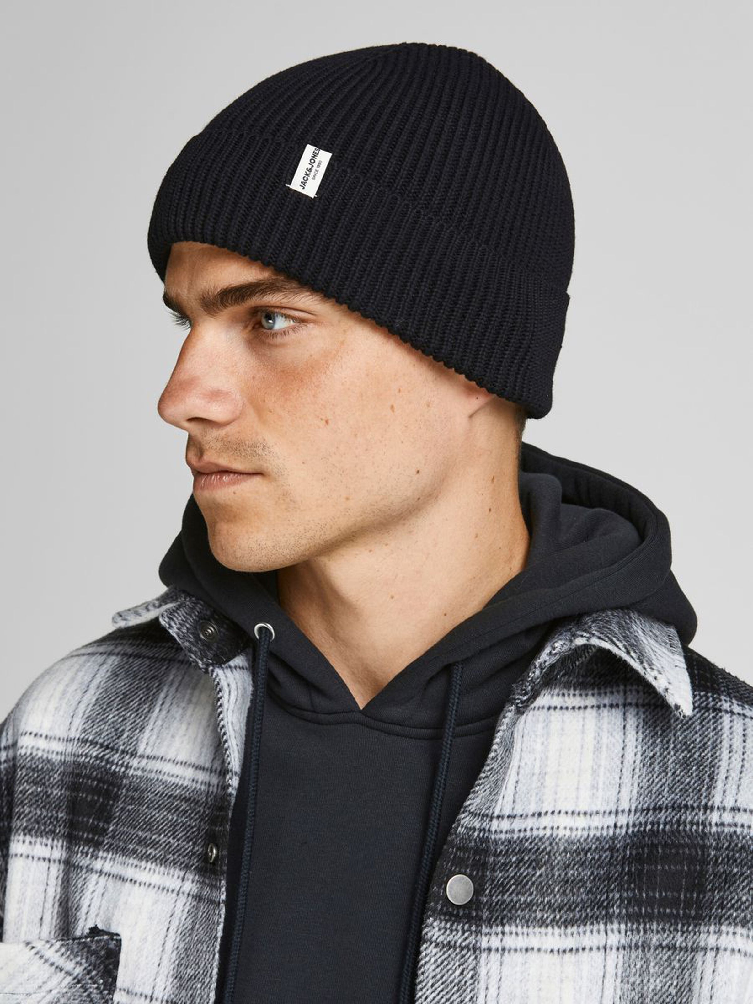 

Шапка Jack&Jones BRINK BEANIE 12193386 Black  Чёрный, Шапка Jack&Jones BRINK BEANIE 12193386 Black ONE SIZE Чёрный