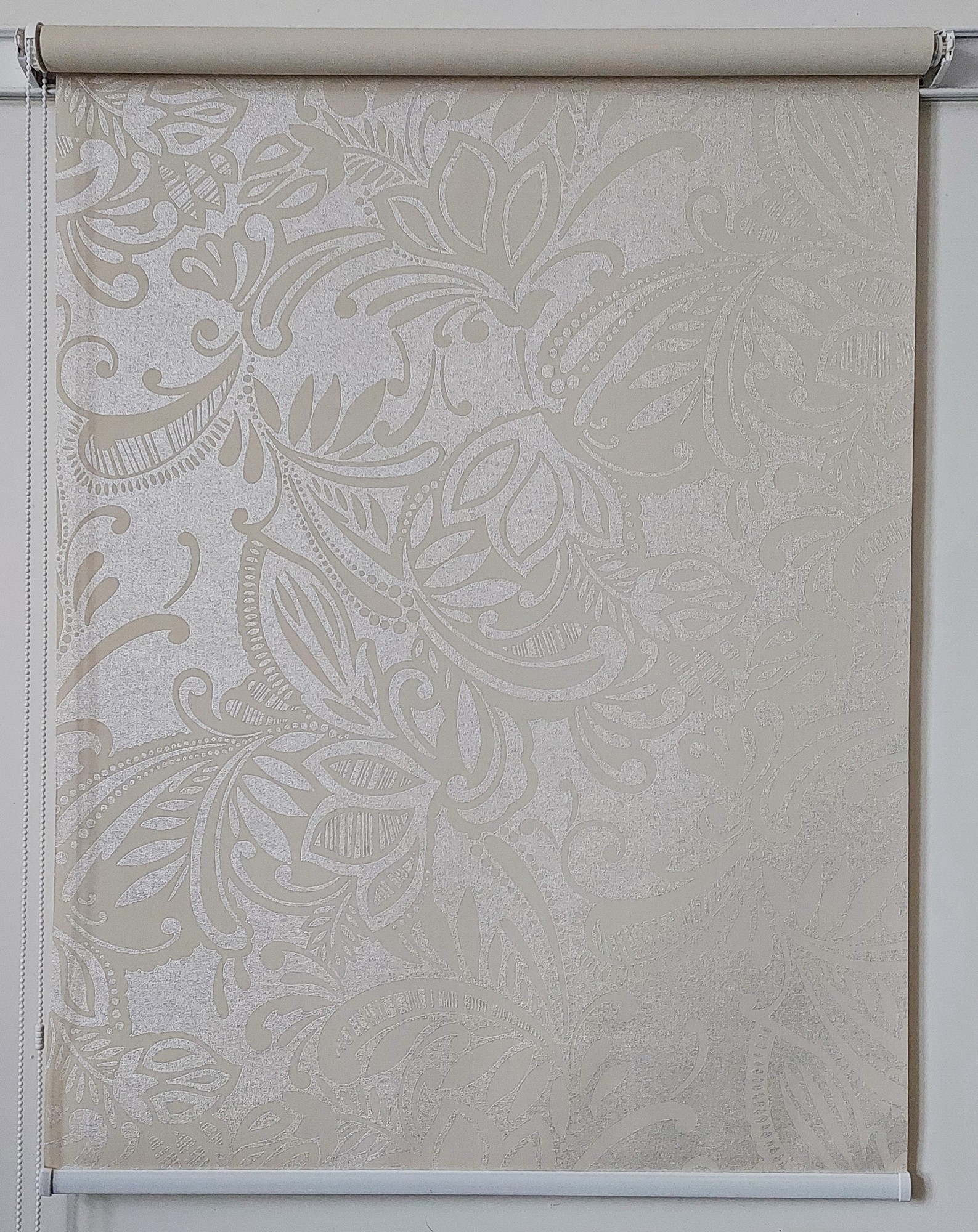 

Рулонная штора Miranda Софи 75*150 см Кремовый В-907