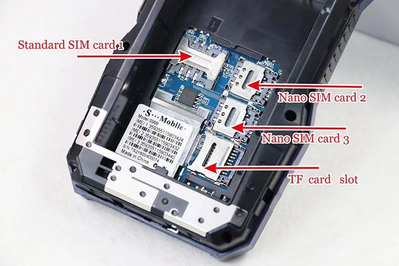 

Мобильный телефон защищенный Land rover S999 green 3сим 10000mAh 3.5"