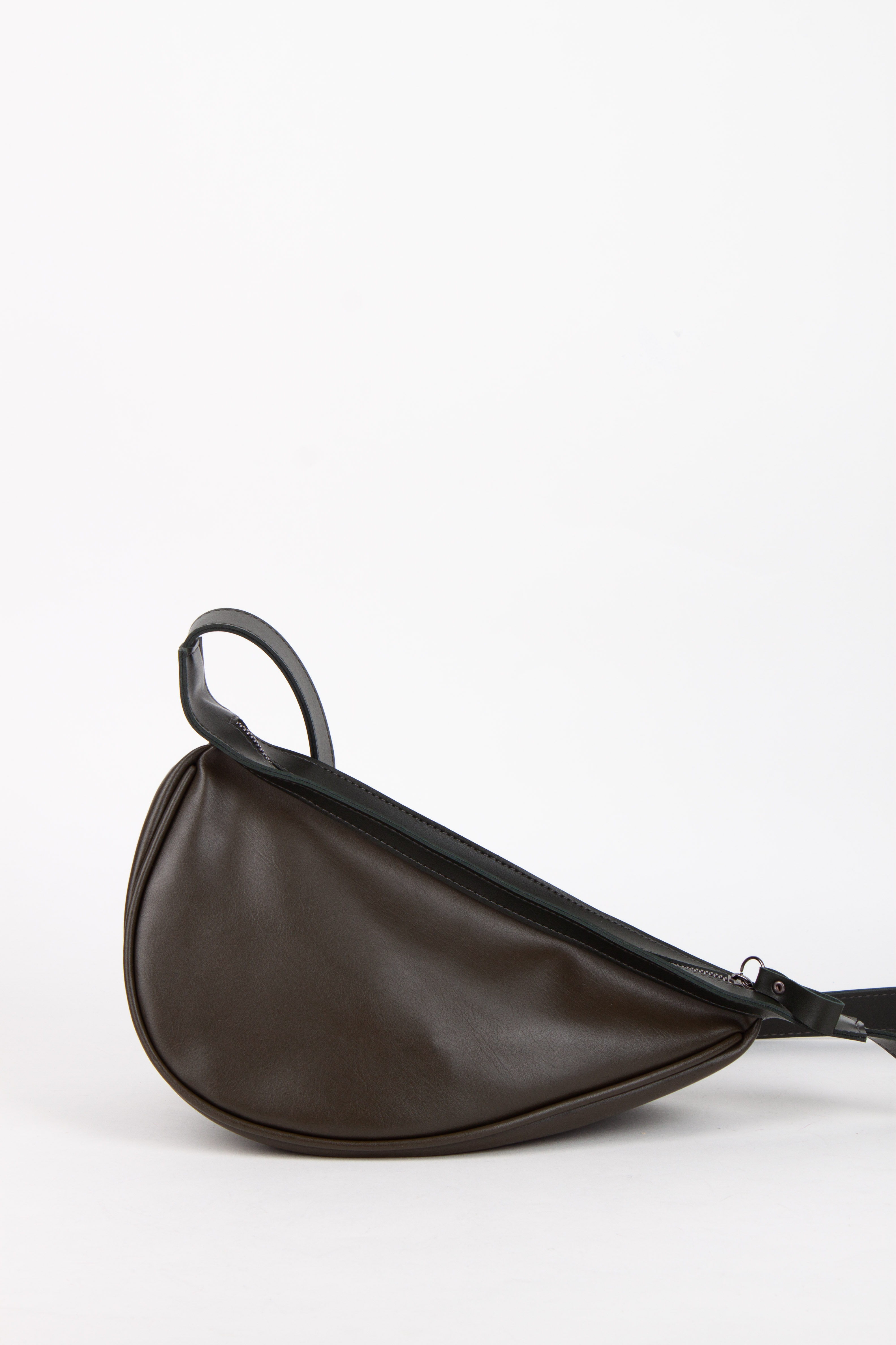 

Бананка FAMO SYM-3980 Изумрудный 30*18*18 (SYM-3980)