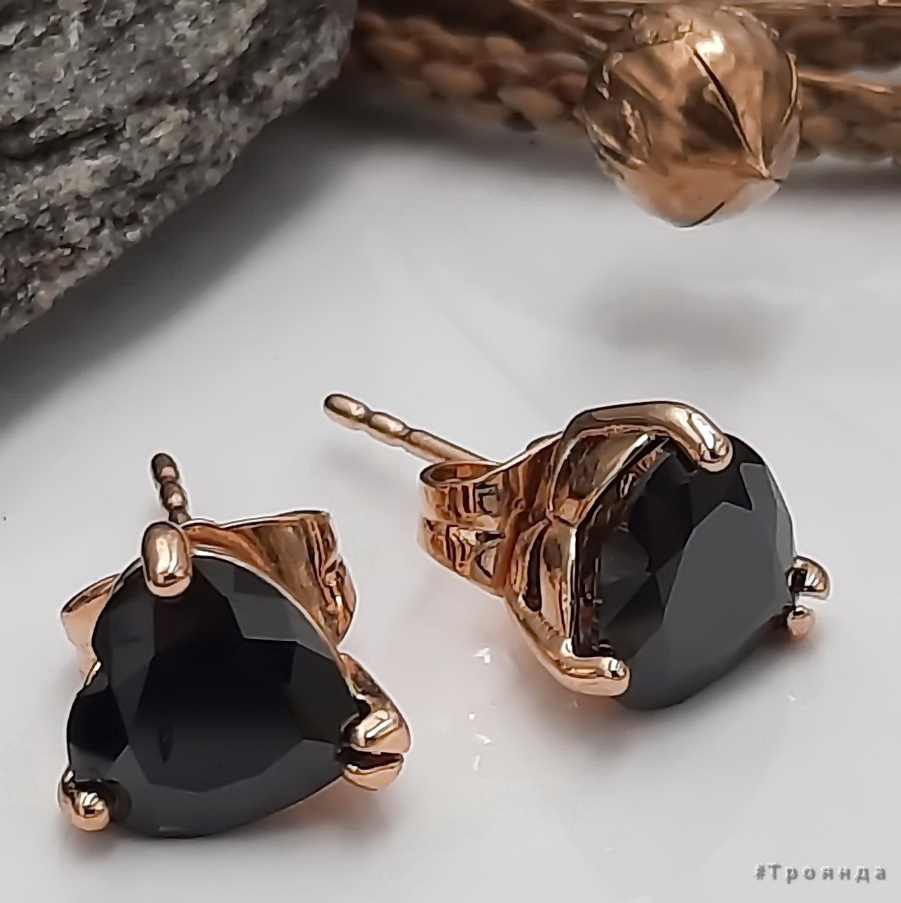 

Серьги с позолотой XUPING (34010613-01)