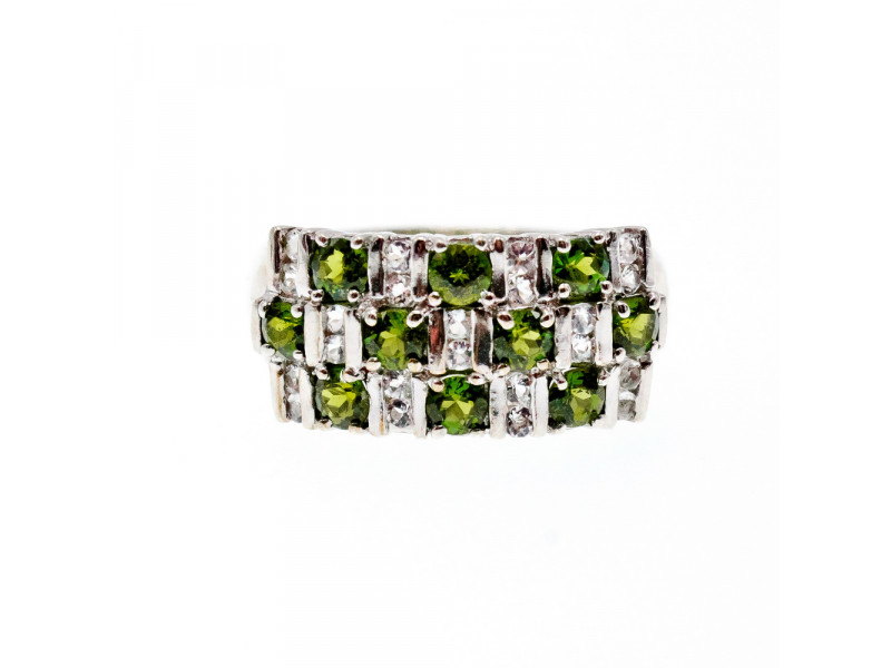 

Серебряное кольцо с хризолитом и белой шпинелью Натуральный Sky Jewelry 003195