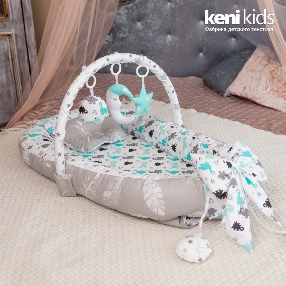 

Кокон-гнёздышко для новорожденных KENI KIDS Слоники 100x58 см. Бело-Серый + Дуга с игрушками + Съемный матрасик + Ортопедическая Подушка